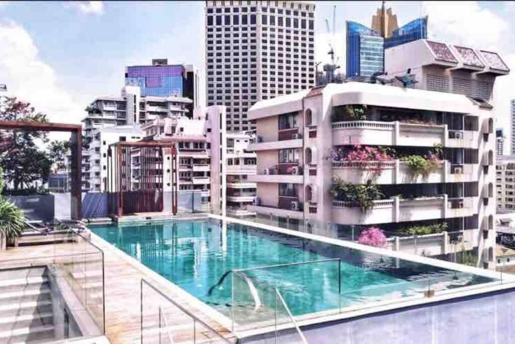Stylish 1 Bedroom, Nice Pool,Bts Asok, Sukhumvit 曼谷 外观 照片