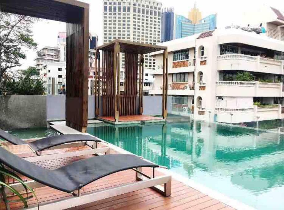 Stylish 1 Bedroom, Nice Pool,Bts Asok, Sukhumvit 曼谷 外观 照片