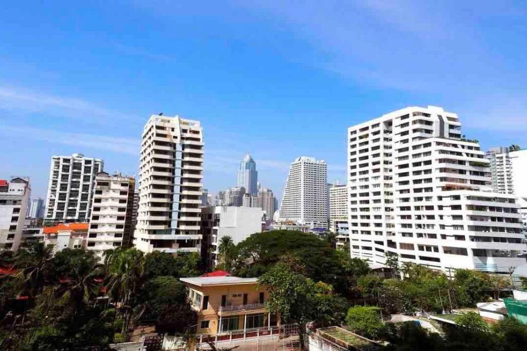 Stylish 1 Bedroom, Nice Pool,Bts Asok, Sukhumvit 曼谷 外观 照片